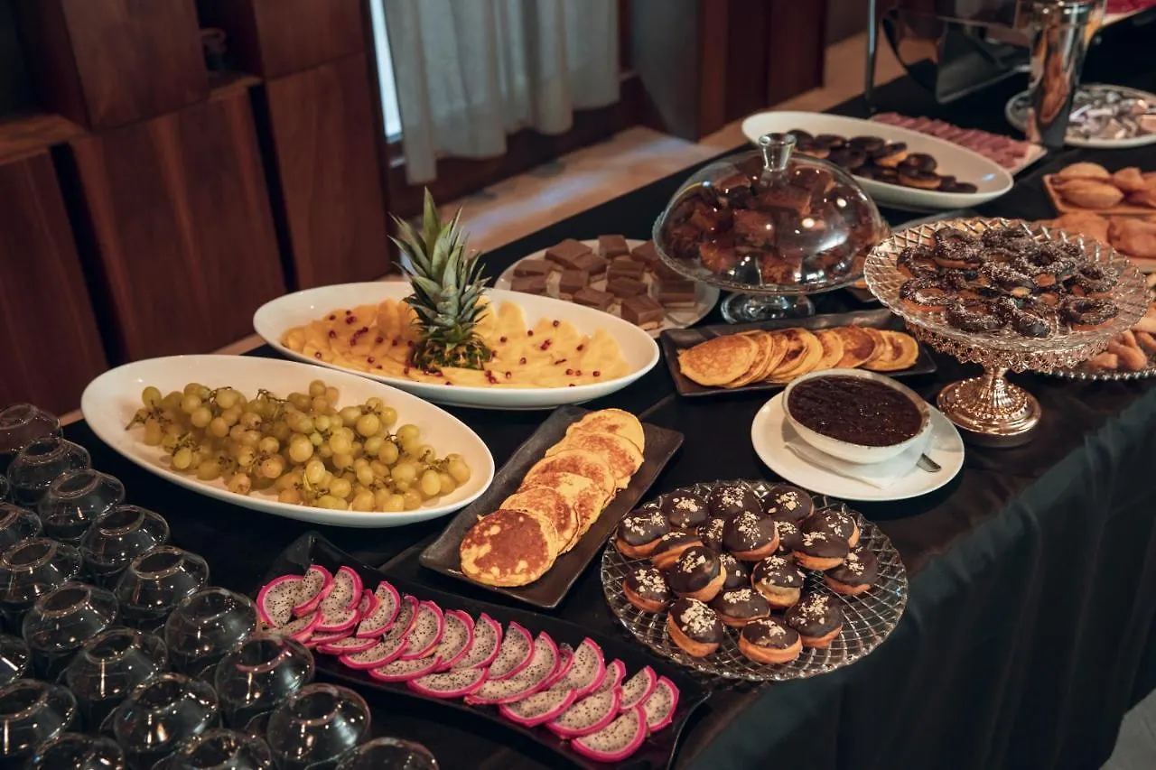 Select Hill Resort Linze Otel