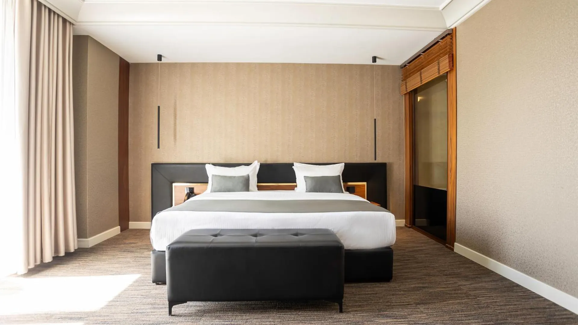 Select Hill Resort Linze 3*,