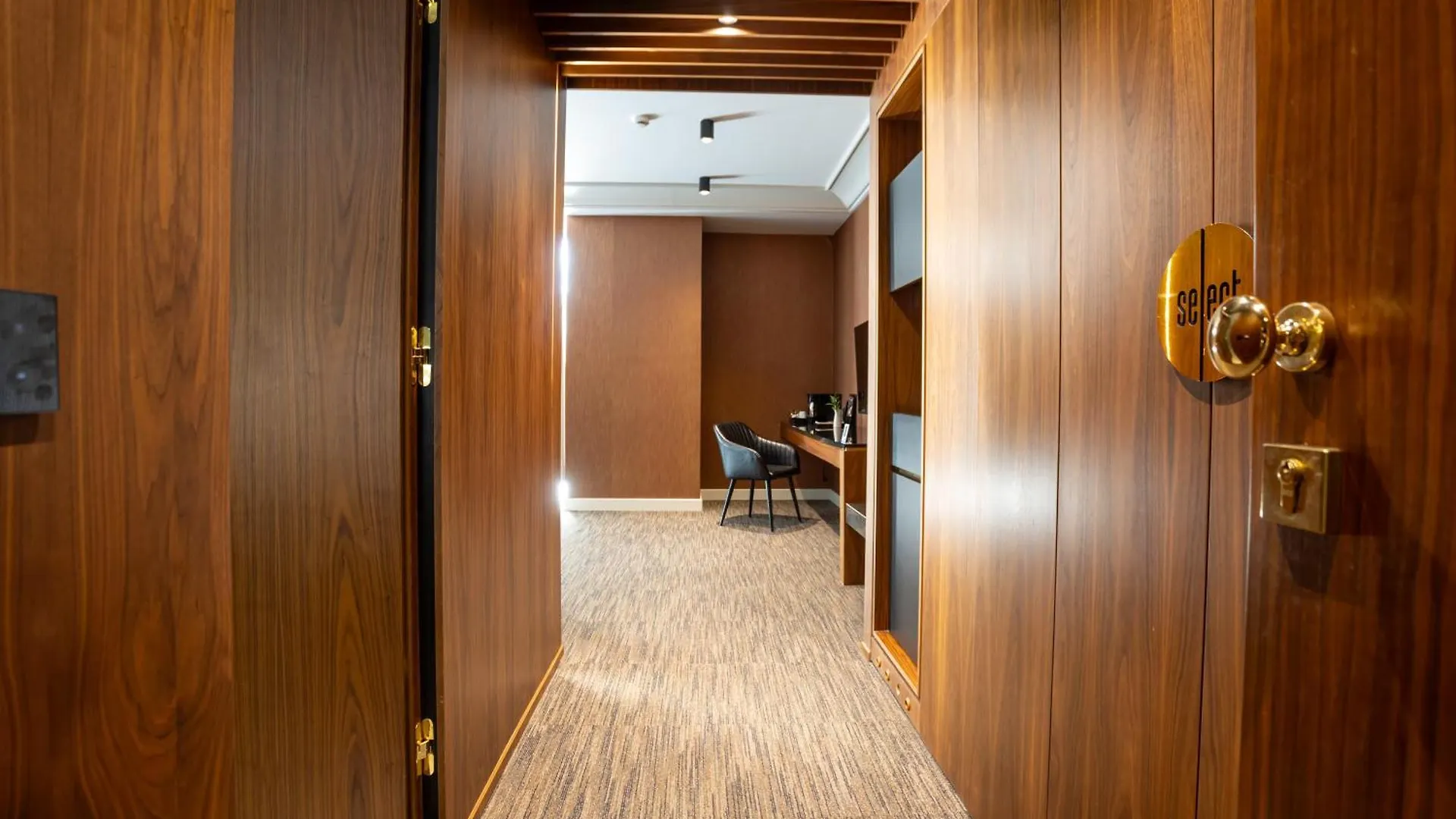 Select Hill Resort Linze ألبانيا