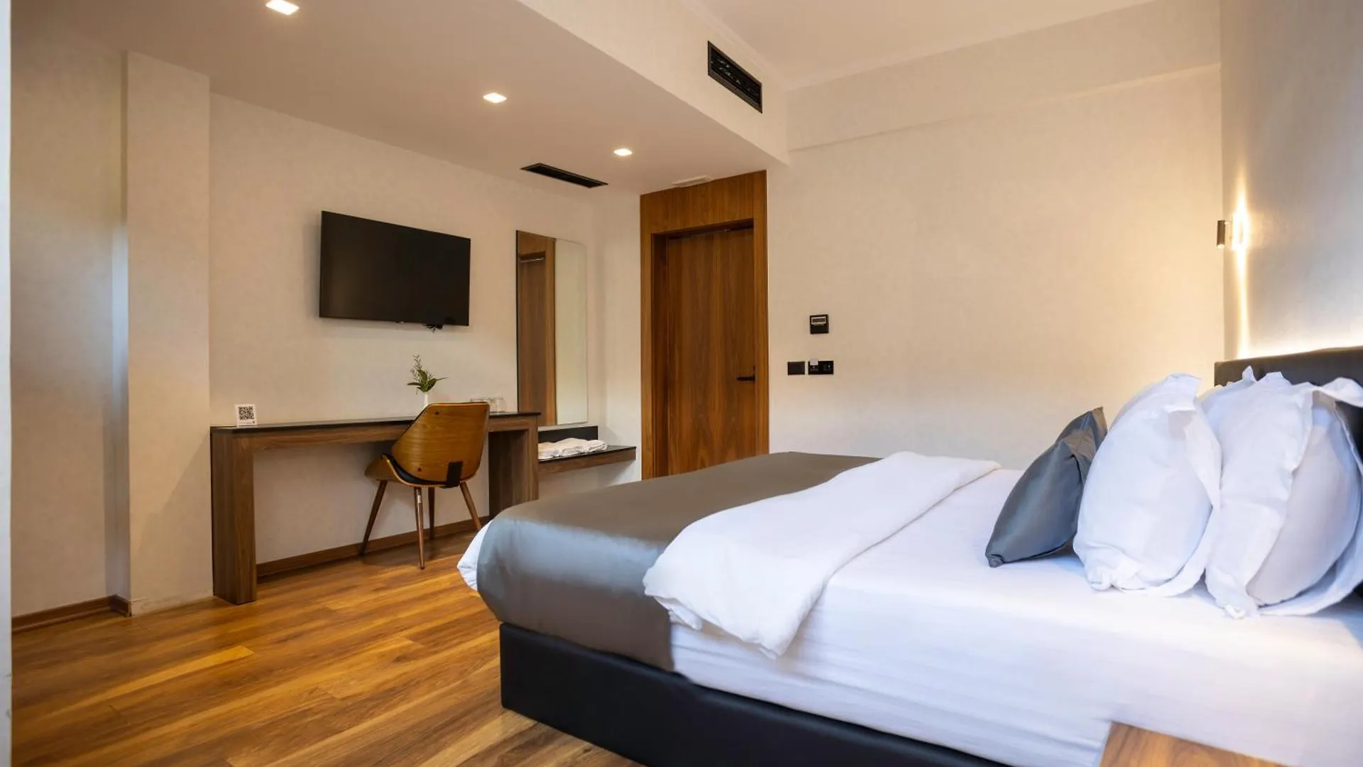 Select Hill Resort Linze