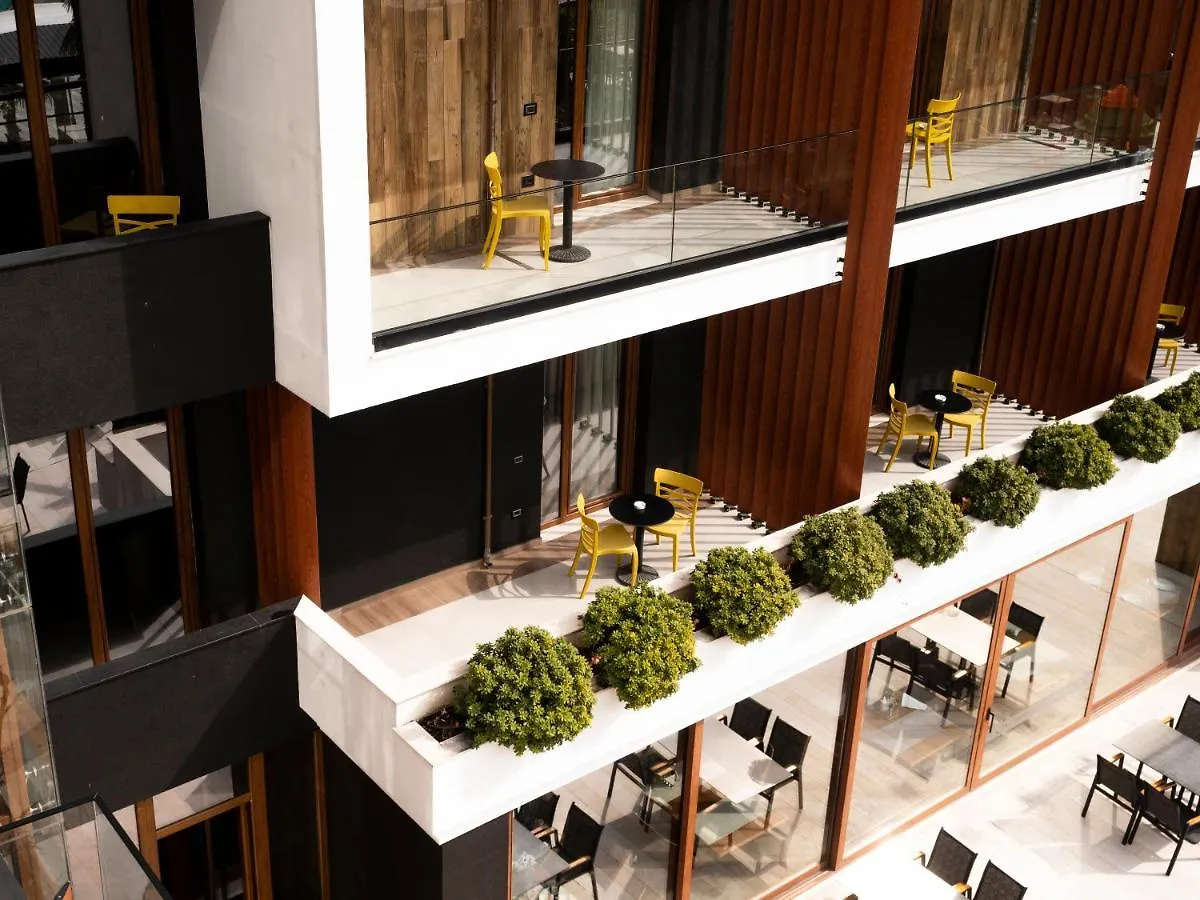 Select Hill Resort Tirana Hotel