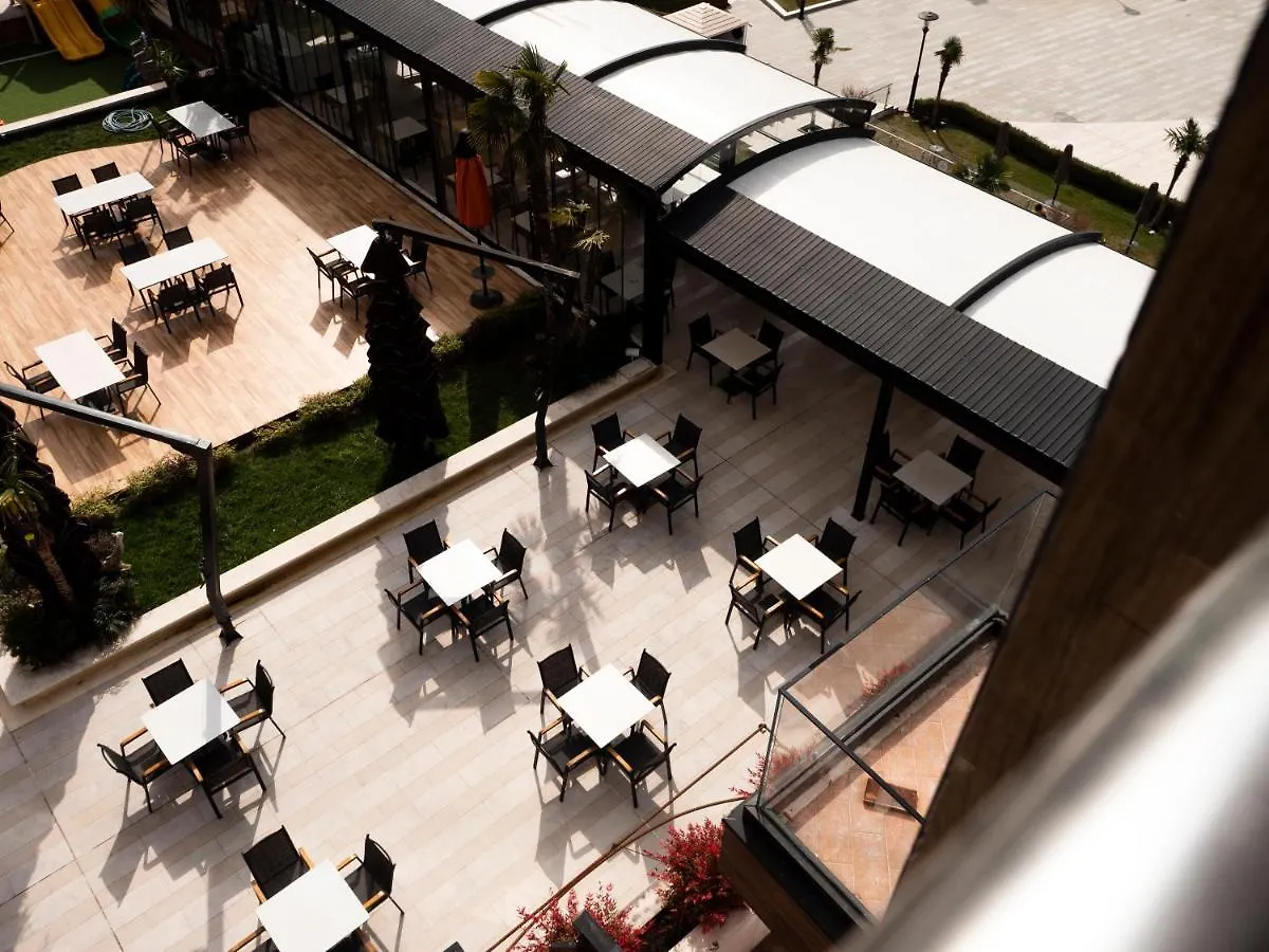 Select Hill Resort Linze Hotel