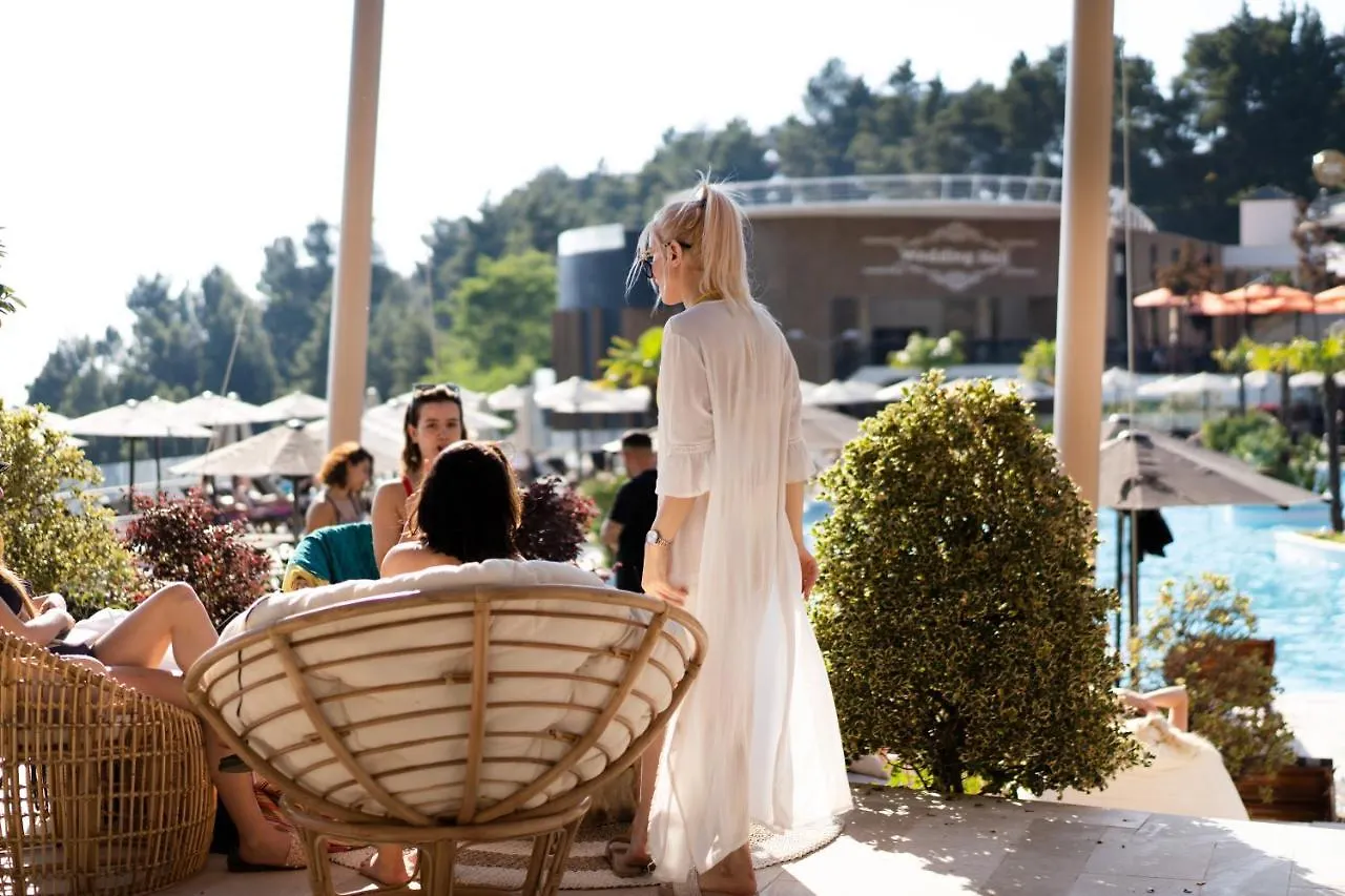 Select Hill Resort Tirana
