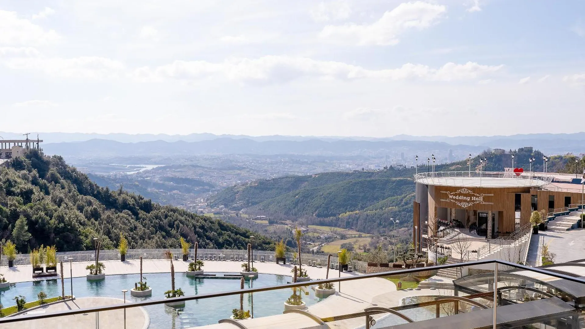 Select Hill Resort Tirana Hotel