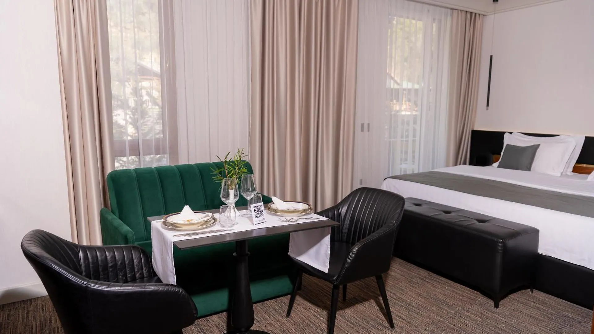 *** Hotel Select Hill Resort Tirana Albania