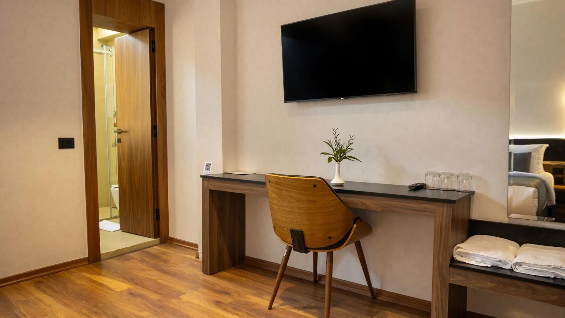 Select Hill Resort Tirana