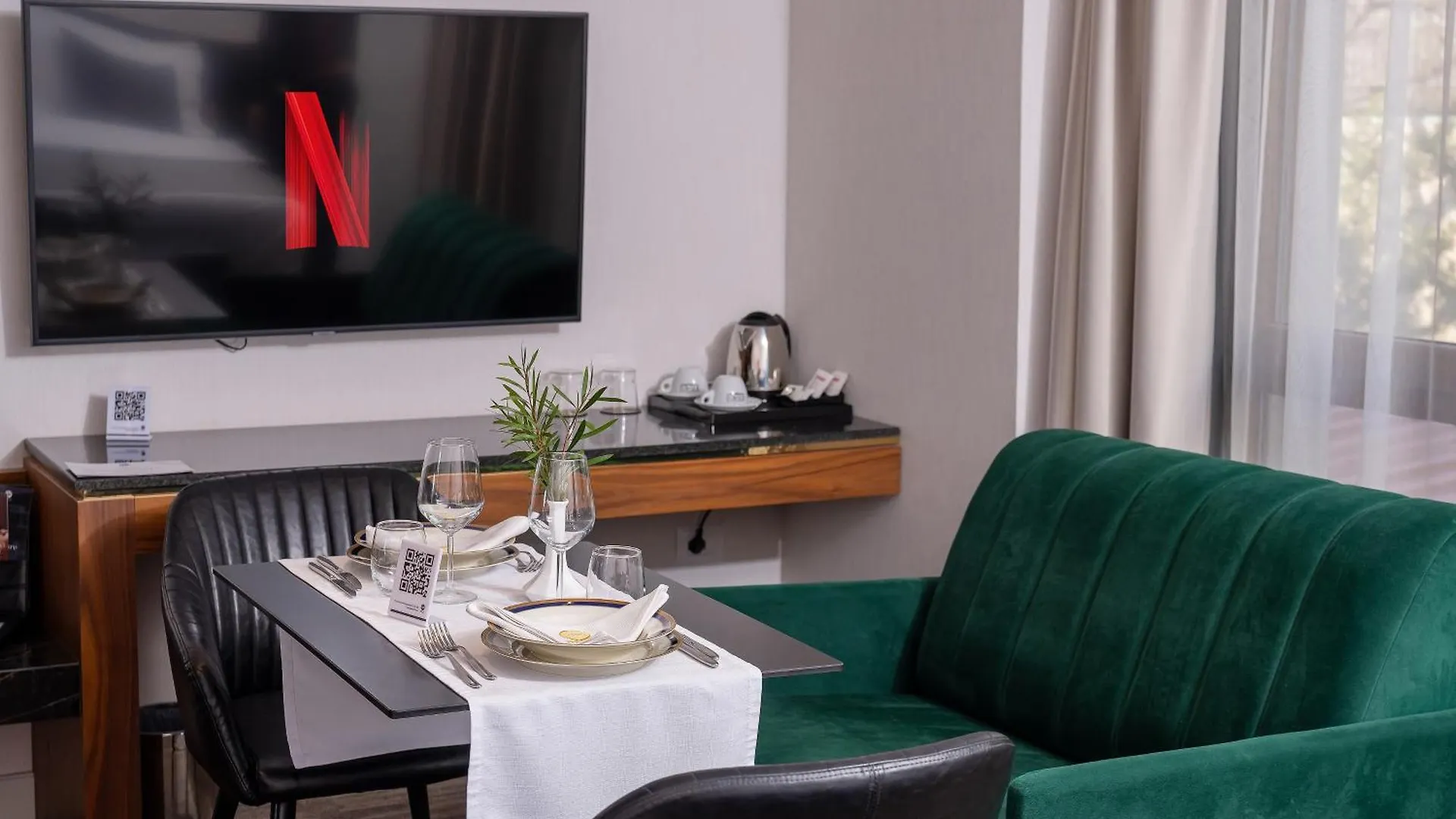 Hotel Select Hill Resort Tirana