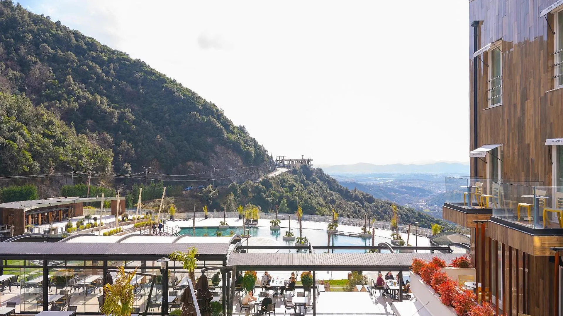 Select Hill Resort Linze